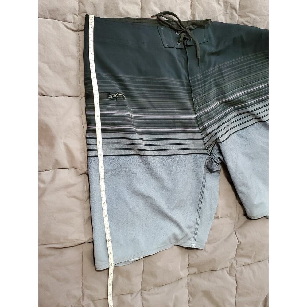 Burnside Men’s Board Shorts Gray Black Stripe Quick Dry Stretch Size 36 NWT - Picture 6 of 15